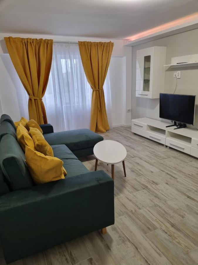 Luxurious Apartment With 3 Rooms And 2 Bathrooms In Corabia Buitenkant foto